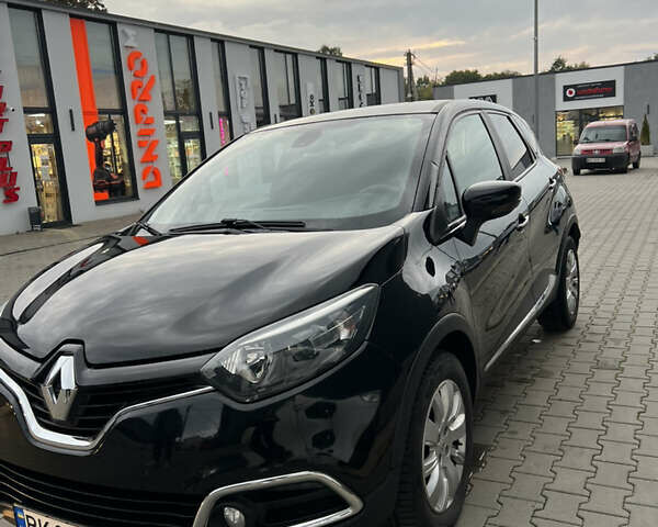 Черный Рено Каптур, объемом двигателя 1.5 л и пробегом 214 тыс. км за 10700 $, фото 4 на Automoto.ua