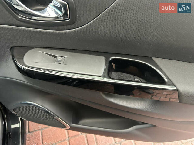 Чорний Рено Каптур, об'ємом двигуна 1.2 л та пробігом 133 тис. км за 9999 $, фото 46 на Automoto.ua