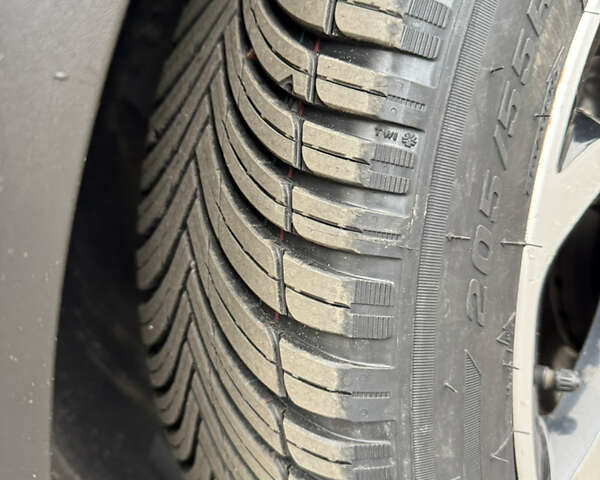 Черный Рено Каптур, объемом двигателя 1.5 л и пробегом 117 тыс. км за 10700 $, фото 18 на Automoto.ua