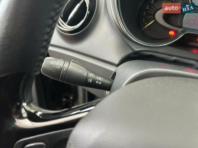 Чорний Рено Каптур, об'ємом двигуна 1.2 л та пробігом 133 тис. км за 9999 $, фото 21 на Automoto.ua