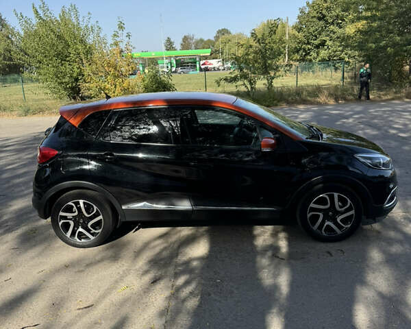 Черный Рено Каптур, объемом двигателя 1.5 л и пробегом 114 тыс. км за 10000 $, фото 4 на Automoto.ua