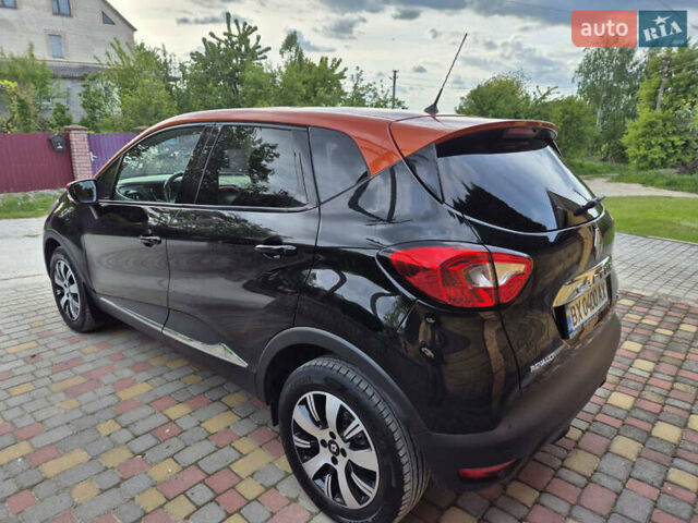 Черный Рено Каптур, объемом двигателя 1.46 л и пробегом 80 тыс. км за 14500 $, фото 3 на Automoto.ua