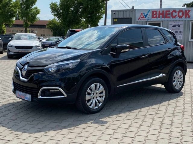 Черный Рено Каптур, объемом двигателя 1.6 л и пробегом 133 тыс. км за 10700 $, фото 2 на Automoto.ua