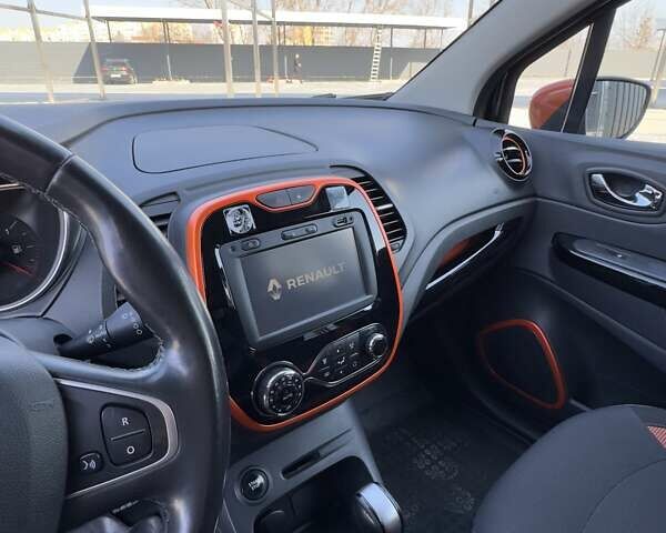 Черный Рено Каптур, объемом двигателя 1.5 л и пробегом 96 тыс. км за 13699 $, фото 20 на Automoto.ua