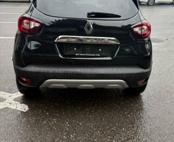 Черный Рено Каптур, объемом двигателя 1.2 л и пробегом 61 тыс. км за 14599 $, фото 6 на Automoto.ua