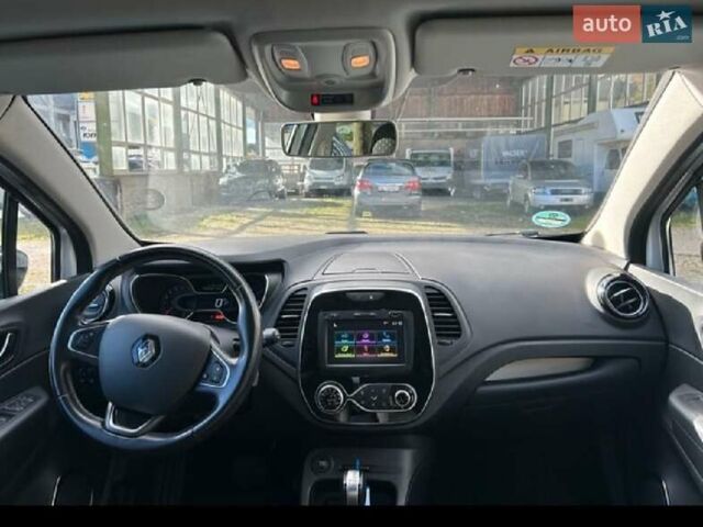 Черный Рено Каптур, объемом двигателя 1.2 л и пробегом 61 тыс. км за 14599 $, фото 8 на Automoto.ua