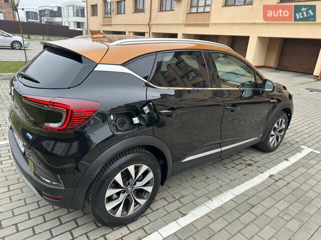 Черный Рено Каптур, объемом двигателя 1.6 л и пробегом 14 тыс. км за 19999 $, фото 14 на Automoto.ua