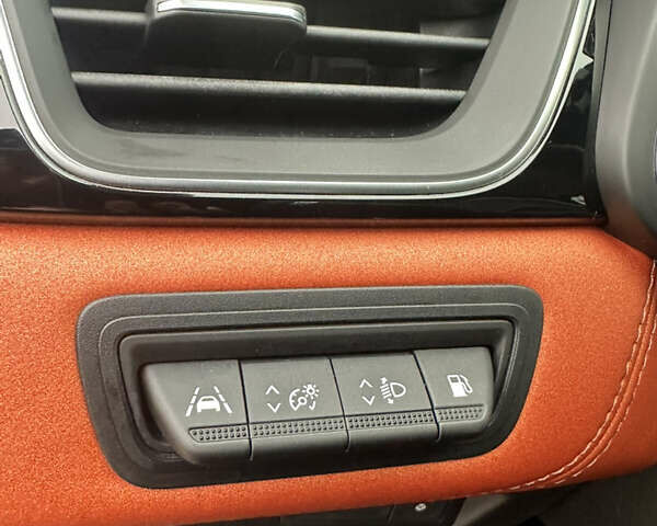 Черный Рено Каптур, объемом двигателя 1.6 л и пробегом 14 тыс. км за 19999 $, фото 23 на Automoto.ua