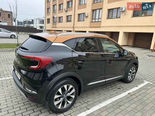 Черный Рено Каптур, объемом двигателя 1.6 л и пробегом 14 тыс. км за 19999 $, фото 2 на Automoto.ua