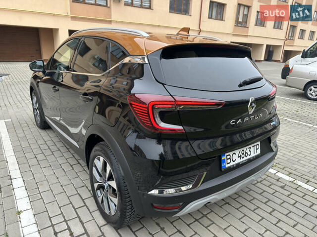 Черный Рено Каптур, объемом двигателя 1.6 л и пробегом 14 тыс. км за 19999 $, фото 5 на Automoto.ua