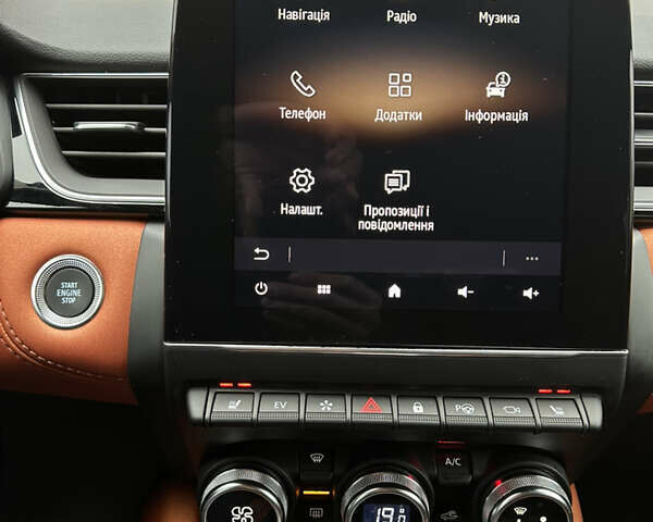 Черный Рено Каптур, объемом двигателя 1.6 л и пробегом 14 тыс. км за 19999 $, фото 29 на Automoto.ua