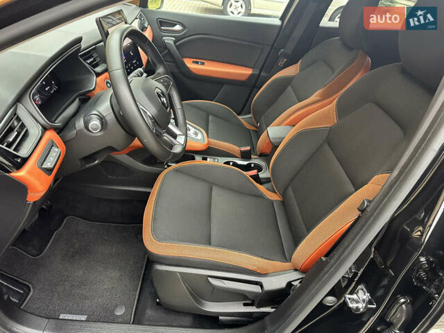 Черный Рено Каптур, объемом двигателя 1.6 л и пробегом 14 тыс. км за 19999 $, фото 25 на Automoto.ua