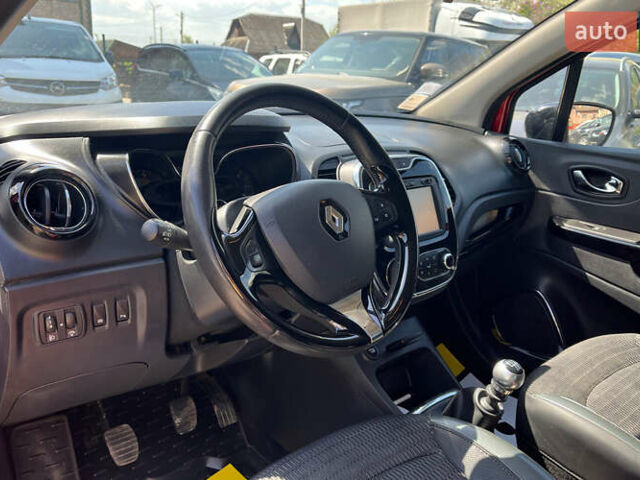 Красный Рено Каптур, объемом двигателя 1.5 л и пробегом 132 тыс. км за 10900 $, фото 8 на Automoto.ua