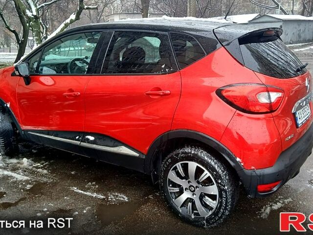 Красный Рено Каптур, объемом двигателя 1.5 л и пробегом 100 тыс. км за 14500 $, фото 2 на Automoto.ua
