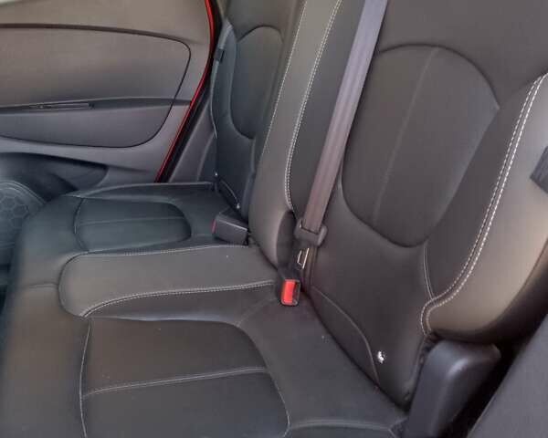 Красный Рено Каптур, объемом двигателя 1.46 л и пробегом 29 тыс. км за 14000 $, фото 10 на Automoto.ua