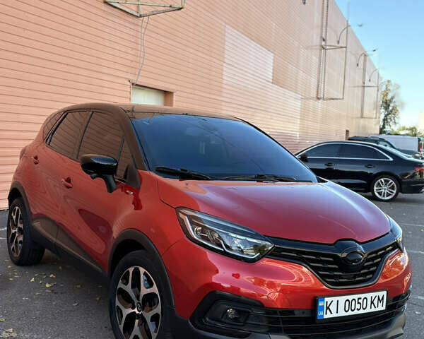 Красный Рено Каптур, объемом двигателя 1.46 л и пробегом 138 тыс. км за 13999 $, фото 3 на Automoto.ua
