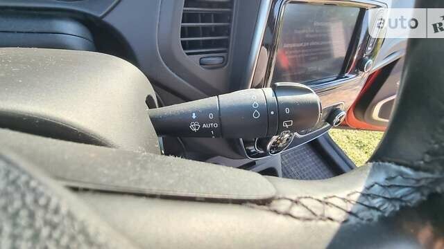 Червоний Рено Каптур, об'ємом двигуна 1.46 л та пробігом 168 тис. км за 15900 $, фото 15 на Automoto.ua