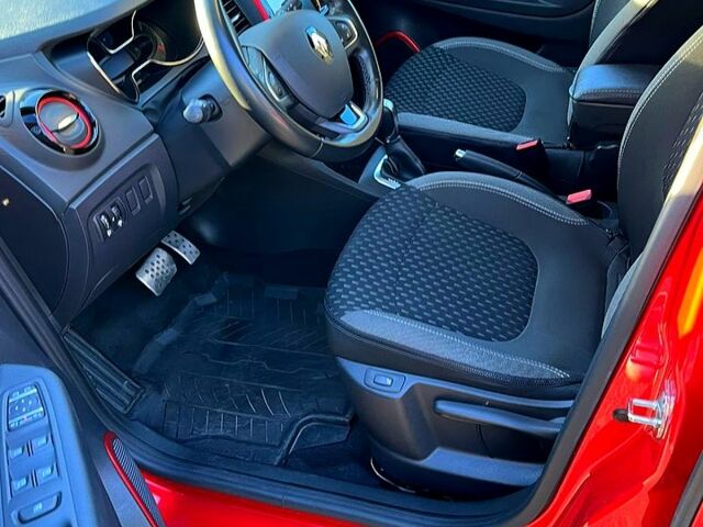 Червоний Рено Каптур, об'ємом двигуна 1.5 л та пробігом 50 тис. км за 17000 $, фото 6 на Automoto.ua