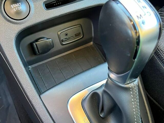 Червоний Рено Каптур, об'ємом двигуна 1.5 л та пробігом 50 тис. км за 17000 $, фото 10 на Automoto.ua