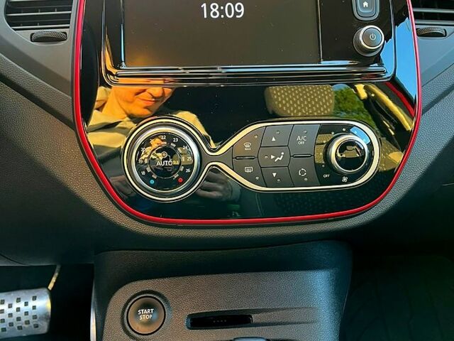 Червоний Рено Каптур, об'ємом двигуна 1.5 л та пробігом 50 тис. км за 17000 $, фото 9 на Automoto.ua