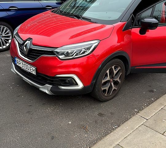 Червоний Рено Каптур, об'ємом двигуна 1.5 л та пробігом 50 тис. км за 17000 $, фото 3 на Automoto.ua