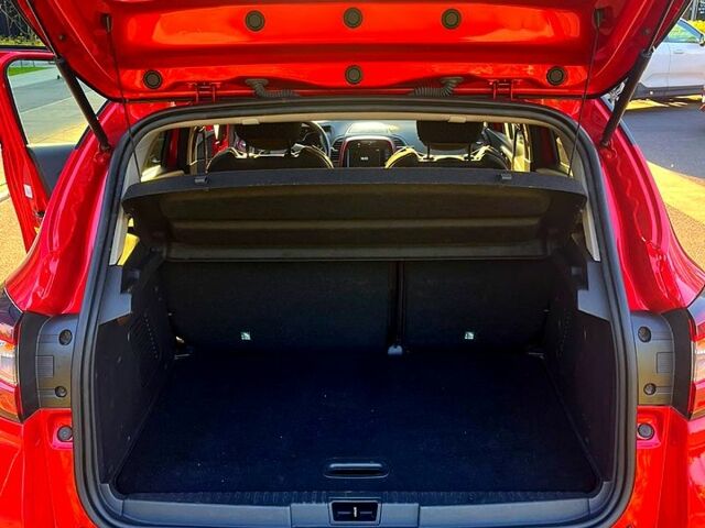 Червоний Рено Каптур, об'ємом двигуна 1.5 л та пробігом 50 тис. км за 17000 $, фото 4 на Automoto.ua