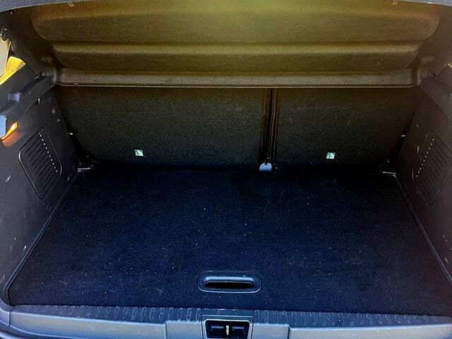 Червоний Рено Каптур, об'ємом двигуна 1.5 л та пробігом 50 тис. км за 17000 $, фото 12 на Automoto.ua