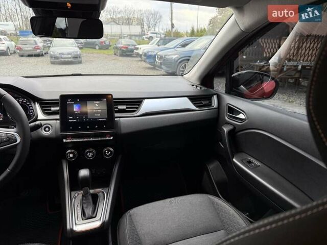 Красный Рено Каптур, объемом двигателя 1.3 л и пробегом 28 тыс. км за 18500 $, фото 58 на Automoto.ua