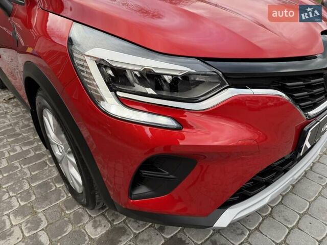 Красный Рено Каптур, объемом двигателя 1.3 л и пробегом 28 тыс. км за 18500 $, фото 33 на Automoto.ua