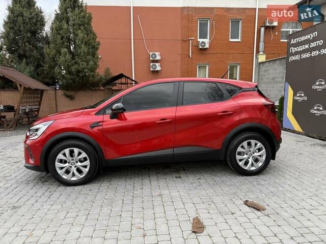Красный Рено Каптур, объемом двигателя 1.3 л и пробегом 28 тыс. км за 18500 $, фото 23 на Automoto.ua
