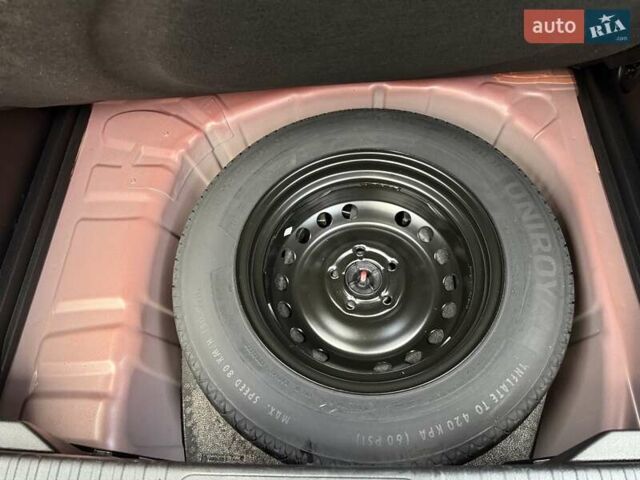 Красный Рено Каптур, объемом двигателя 1.3 л и пробегом 28 тыс. км за 18500 $, фото 48 на Automoto.ua