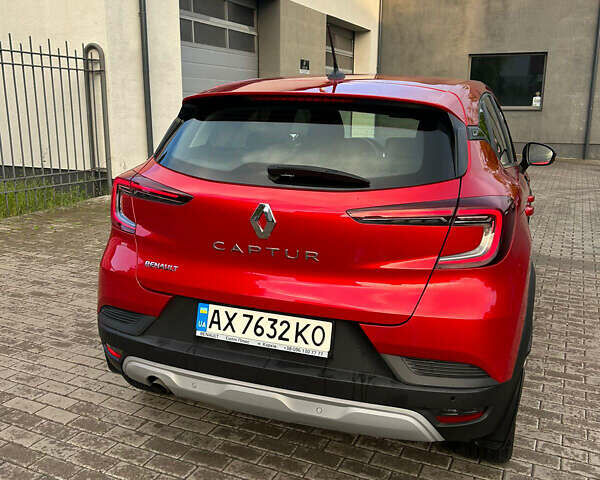 Красный Рено Каптур, объемом двигателя 1.33 л и пробегом 23 тыс. км за 19000 $, фото 12 на Automoto.ua