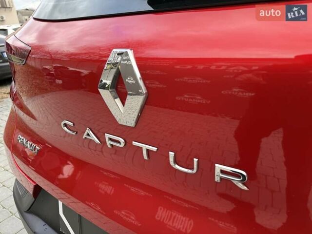 Красный Рено Каптур, объемом двигателя 1.3 л и пробегом 28 тыс. км за 18500 $, фото 39 на Automoto.ua