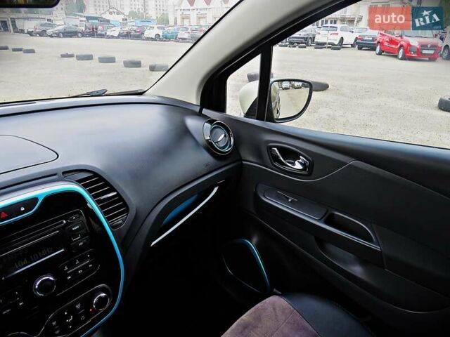 Рено Каптур, объемом двигателя 1.2 л и пробегом 122 тыс. км за 11500 $, фото 13 на Automoto.ua