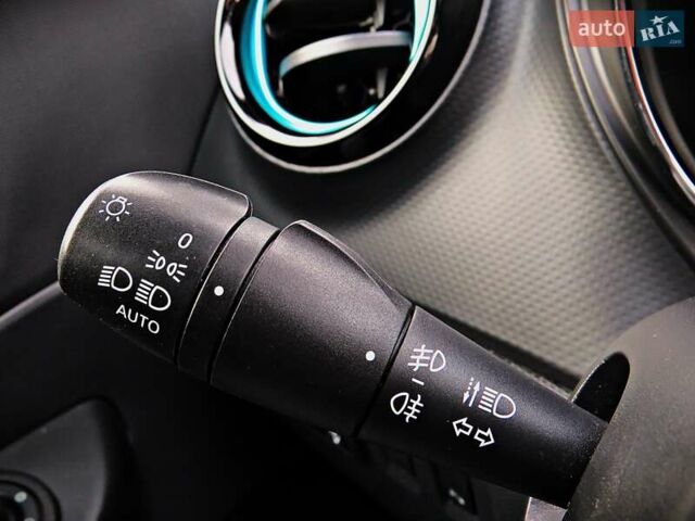Рено Каптур, объемом двигателя 1.2 л и пробегом 122 тыс. км за 11500 $, фото 9 на Automoto.ua