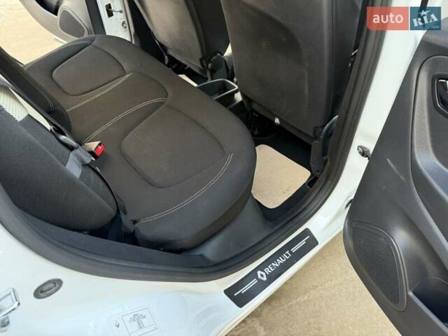 Рено Каптур, объемом двигателя 0 л и пробегом 228 тыс. км за 11200 $, фото 13 на Automoto.ua