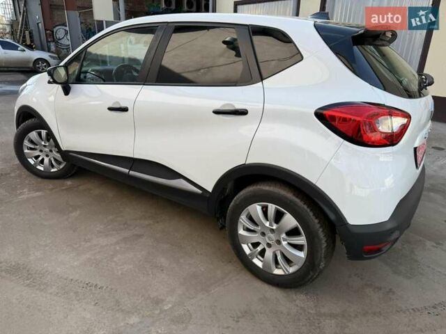 Рено Каптур, объемом двигателя 0 л и пробегом 228 тыс. км за 11200 $, фото 3 на Automoto.ua