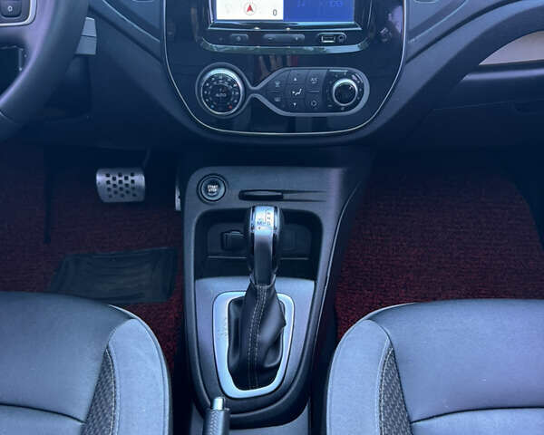 Рено Каптур, объемом двигателя 1.5 л и пробегом 87 тыс. км за 14900 $, фото 38 на Automoto.ua
