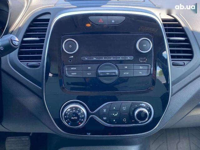 Рено Каптур, объемом двигателя 1.5 л и пробегом 220 тыс. км за 11900 $, фото 10 на Automoto.ua