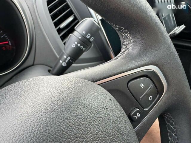 Рено Каптур, объемом двигателя 0.9 л и пробегом 54 тыс. км за 15490 $, фото 22 на Automoto.ua