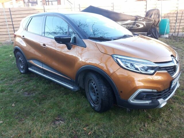 Желтый Рено Каптур, объемом двигателя 1.2 л и пробегом 63 тыс. км за 333 $, фото 7 на Automoto.ua