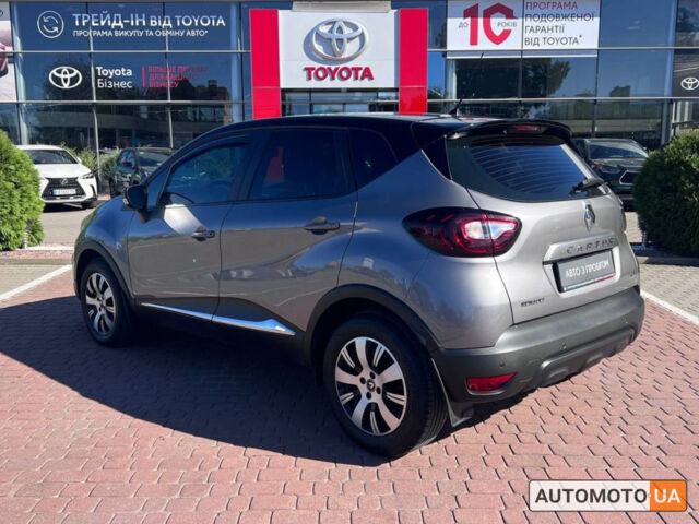 Серый Рено Каптур, объемом двигателя 1.5 л и пробегом 79 тыс. км за 14500 $, фото 1 на Automoto.ua