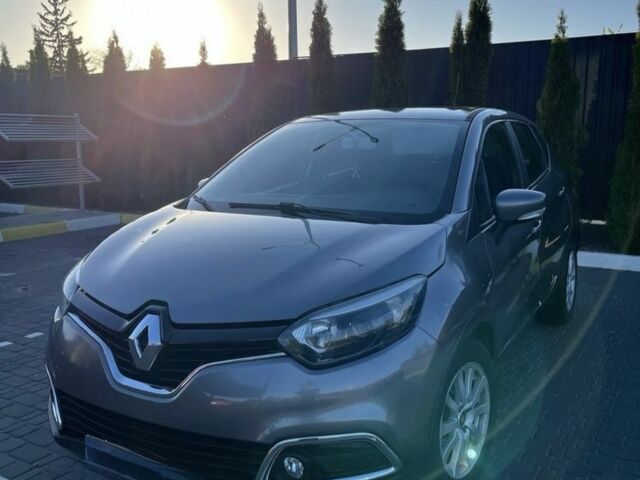 Серый Рено Каптур, объемом двигателя 1.5 л и пробегом 216 тыс. км за 9750 $, фото 3 на Automoto.ua