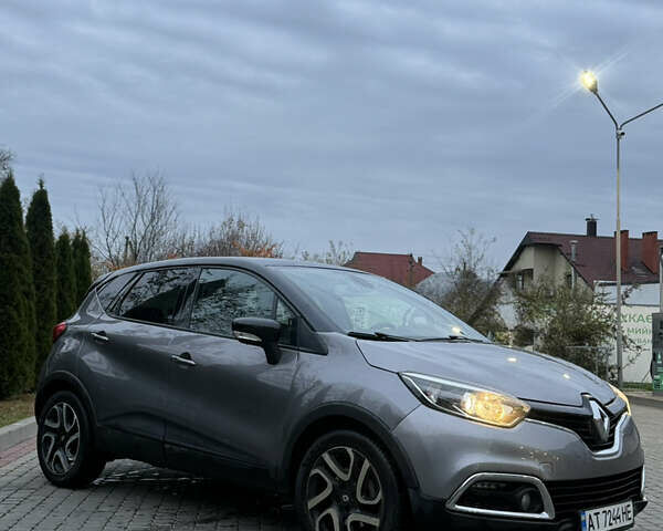 Серый Рено Каптур, объемом двигателя 1.2 л и пробегом 119 тыс. км за 10500 $, фото 2 на Automoto.ua