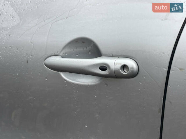 Сірий Рено Каптур, об'ємом двигуна 1.46 л та пробігом 182 тис. км за 10490 $, фото 11 на Automoto.ua