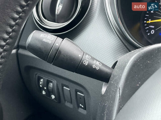 Сірий Рено Каптур, об'ємом двигуна 1.46 л та пробігом 182 тис. км за 10490 $, фото 21 на Automoto.ua