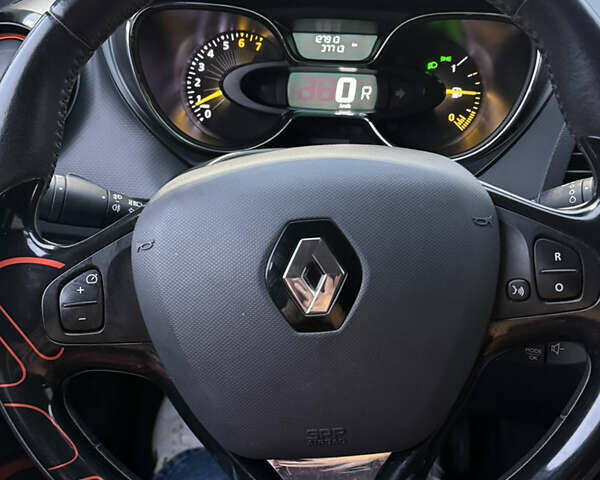 Серый Рено Каптур, объемом двигателя 1.2 л и пробегом 119 тыс. км за 10500 $, фото 6 на Automoto.ua
