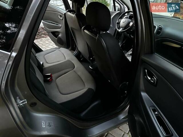 Сірий Рено Каптур, об'ємом двигуна 1.5 л та пробігом 155 тис. км за 11500 $, фото 16 на Automoto.ua