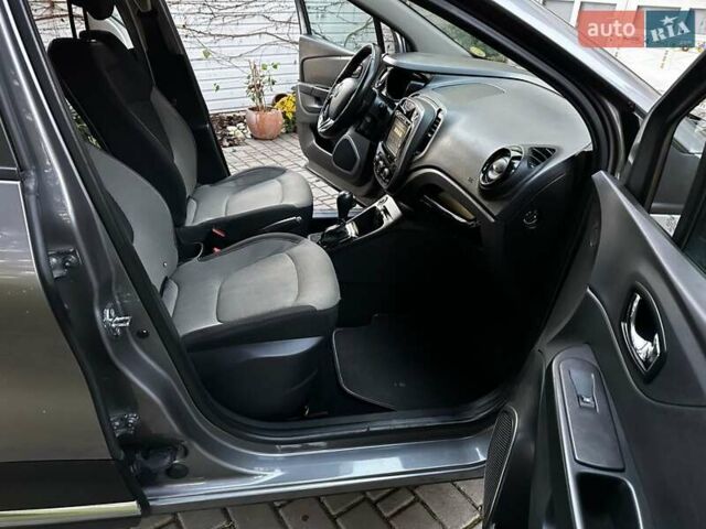 Сірий Рено Каптур, об'ємом двигуна 1.5 л та пробігом 155 тис. км за 11500 $, фото 15 на Automoto.ua