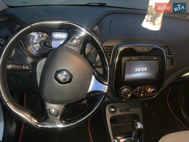 Серый Рено Каптур, объемом двигателя 1.46 л и пробегом 108 тыс. км за 12100 $, фото 7 на Automoto.ua